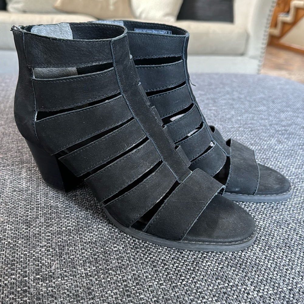 Vionic Harlow Women's US 8 EU 39 Black Leather Gladiator Comfort Heels®